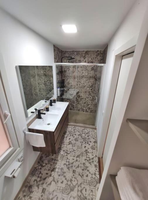 Duplex En El Corazon Del Casco Vello Vigues Appartement Comarca de Comarca de Vigo Buitenkant foto